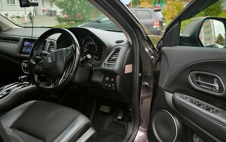 Honda Vezel, 2018 год, 1 680 000 рублей, 6 фотография