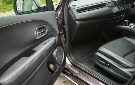 Honda Vezel, 2018 год, 1 680 000 рублей, 7 фотография