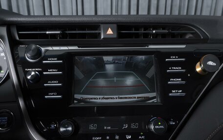 Toyota Camry, 2018 год, 2 597 000 рублей, 15 фотография