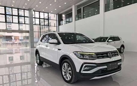 Volkswagen T-Cross I, 2022 год, 1 750 000 рублей, 3 фотография