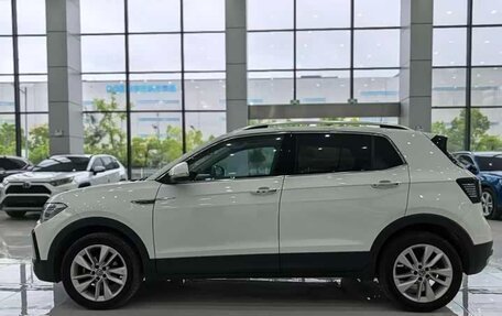 Volkswagen T-Cross I, 2022 год, 1 750 000 рублей, 8 фотография