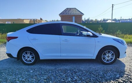 Hyundai Solaris II рестайлинг, 2021 год, 1 750 000 рублей, 6 фотография
