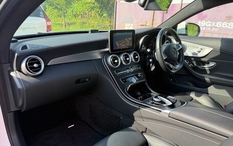 Mercedes-Benz C-Класс, 2017 год, 1 800 000 рублей, 16 фотография