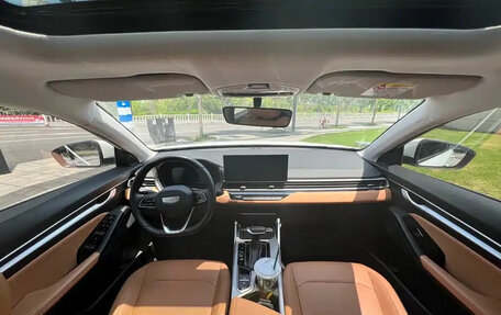 Geely Emgrand, 2022 год, 1 350 000 рублей, 9 фотография