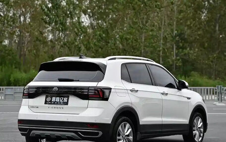 Volkswagen T-Cross I, 2021 год, 1 500 213 рублей, 4 фотография