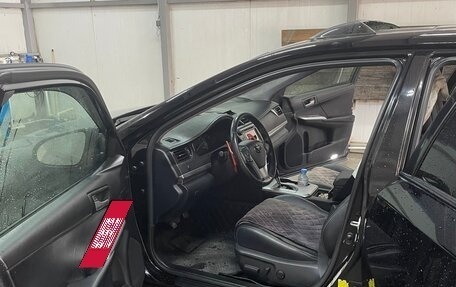 Toyota Camry, 2011 год, 1 735 000 рублей, 2 фотография