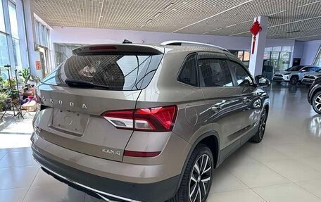 Skoda Kamiq I, 2022 год, 1 540 000 рублей, 6 фотография