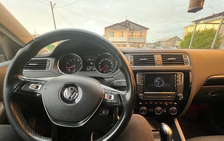 Volkswagen Jetta VI, 2017 год, 1 250 000 рублей, 4 фотография