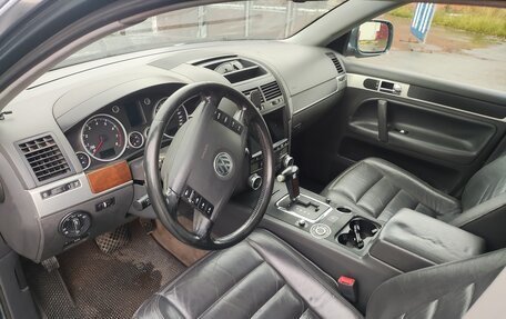 Volkswagen Touareg III, 2003 год, 850 000 рублей, 10 фотография