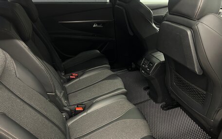 Peugeot 5008 II, 2018 год, 1 999 000 рублей, 10 фотография