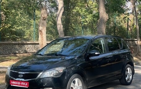 KIA cee'd I рестайлинг, 2010 год, 700 000 рублей, 2 фотография