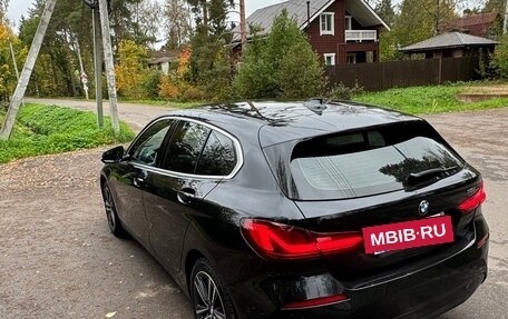 BMW 1 серия, 2019 год, 1 900 000 рублей, 6 фотография