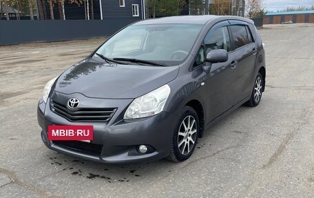 Toyota Verso I, 2012 год, 1 550 000 рублей, 3 фотография