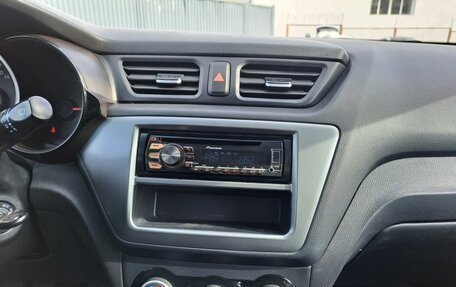 KIA Rio III рестайлинг, 2015 год, 799 000 рублей, 18 фотография