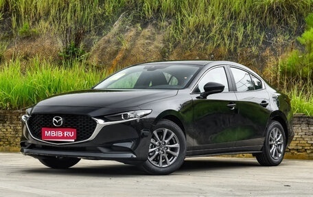 Mazda 3, 2023 год, 1 800 000 рублей, 1 фотография