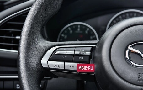 Mazda 3, 2023 год, 1 800 000 рублей, 9 фотография