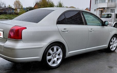 Toyota Avensis III рестайлинг, 2004 год, 730 000 рублей, 3 фотография