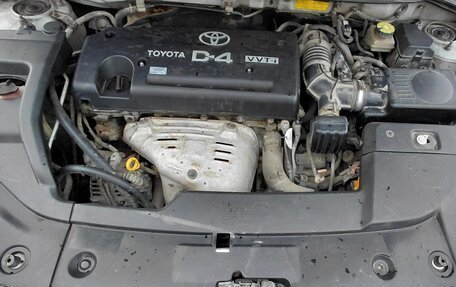 Toyota Avensis III рестайлинг, 2004 год, 730 000 рублей, 12 фотография