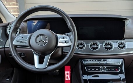 Mercedes-Benz CLS, 2020 год, 5 300 000 рублей, 4 фотография