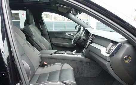 Volvo XC60 II, 2025 год, 6 250 000 рублей, 17 фотография