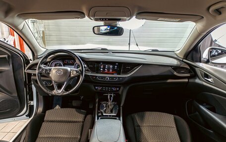Opel Insignia II рестайлинг, 2018 год, 1 795 000 рублей, 16 фотография
