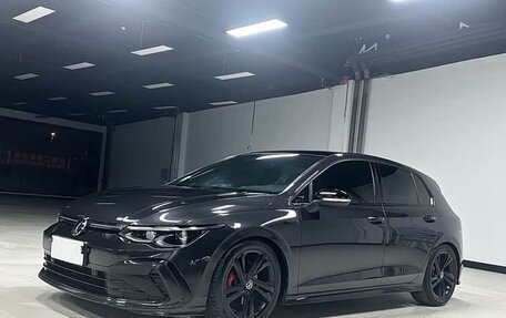 Volkswagen Golf VIII, 2021 год, 2 090 000 рублей, 1 фотография