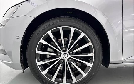 Skoda Superb III рестайлинг, 2016 год, 1 400 777 рублей, 6 фотография