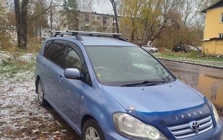 Toyota Ipsum II, 2004 год, 985 000 рублей, 2 фотография