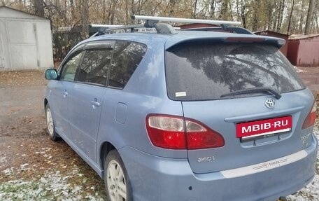 Toyota Ipsum II, 2004 год, 985 000 рублей, 4 фотография
