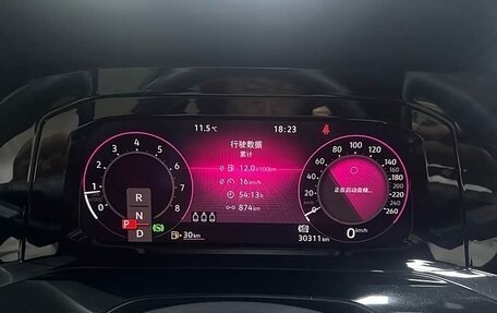 Volkswagen Golf VIII, 2021 год, 2 090 000 рублей, 14 фотография