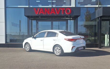 KIA Rio IV, 2019 год, 1 350 000 рублей, 8 фотография
