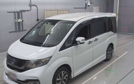 Honda Stepwgn IV, 2017 год, 2 000 000 рублей, 1 фотография