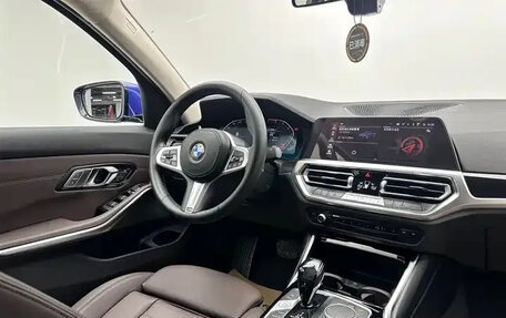 BMW 3 серия, 2021 год, 2 990 000 рублей, 8 фотография