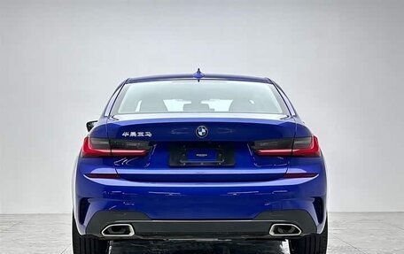 BMW 3 серия, 2021 год, 2 990 000 рублей, 7 фотография