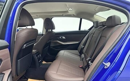 BMW 3 серия, 2021 год, 2 990 000 рублей, 15 фотография