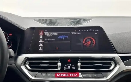 BMW 3 серия, 2021 год, 2 990 000 рублей, 12 фотография