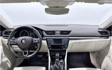 Skoda Superb III рестайлинг, 2016 год, 1 450 777 рублей, 11 фотография