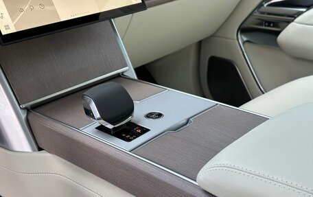 Land Rover Range Rover IV рестайлинг, 2024 год, 28 200 000 рублей, 7 фотография