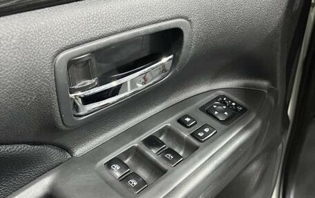 Mitsubishi Outlander III рестайлинг 3, 2015 год, 2 075 000 рублей, 5 фотография