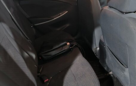 Hyundai Solaris II рестайлинг, 2013 год, 800 000 рублей, 7 фотография