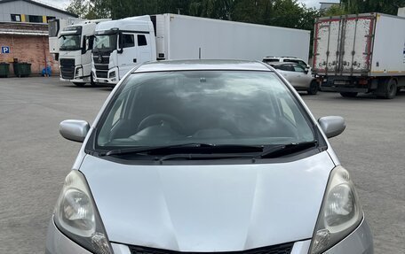 Honda Fit III, 2008 год, 620 000 рублей, 2 фотография