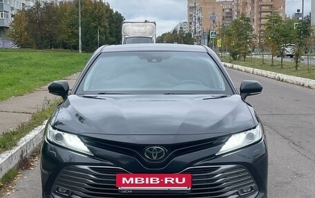 Toyota Camry, 2020 год, 2 950 000 рублей, 2 фотография