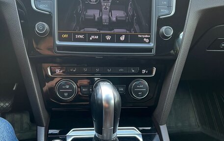 Volkswagen Passat B8 рестайлинг, 2015 год, 1 850 000 рублей, 12 фотография