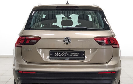 Volkswagen Tiguan II, 2020 год, 2 350 000 рублей, 6 фотография