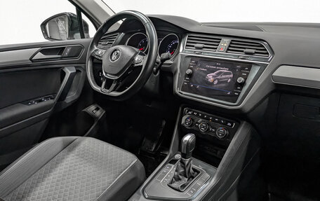 Volkswagen Tiguan II, 2020 год, 2 350 000 рублей, 25 фотография
