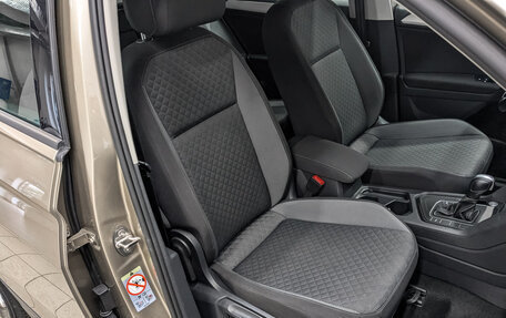 Volkswagen Tiguan II, 2020 год, 2 350 000 рублей, 22 фотография