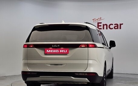 KIA Carnival, 2023 год, 3 934 667 рублей, 8 фотография