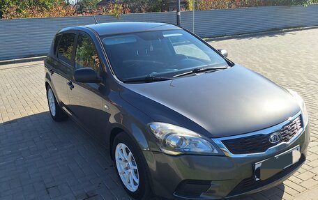 KIA cee'd I рестайлинг, 2010 год, 650 000 рублей, 3 фотография