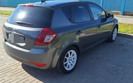 KIA cee'd I рестайлинг, 2010 год, 650 000 рублей, 4 фотография