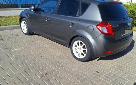 KIA cee'd I рестайлинг, 2010 год, 650 000 рублей, 5 фотография